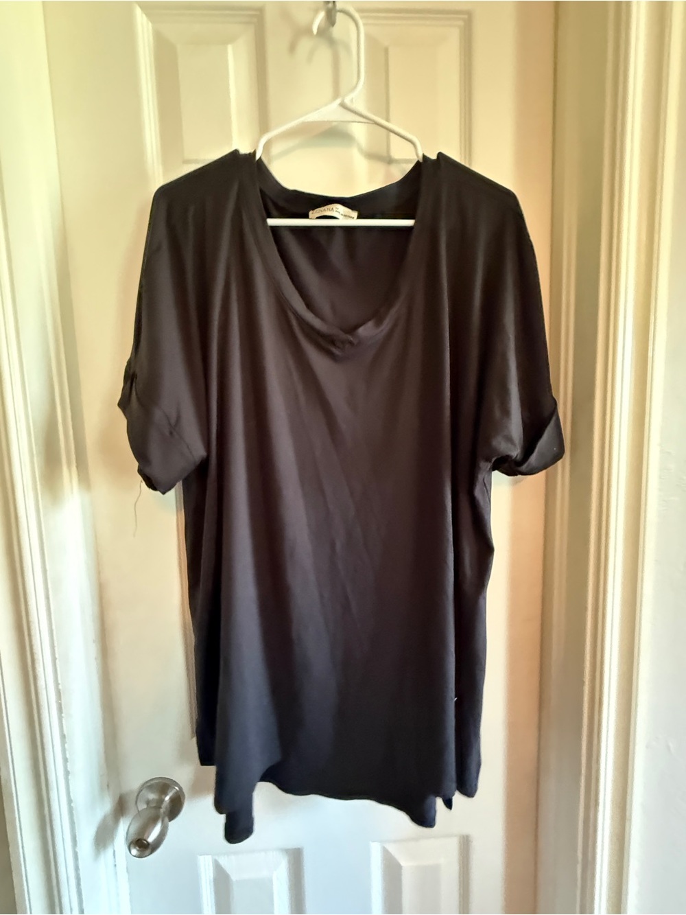 Zenana Outfitters Black V-Neck Short Sleeve Tunic Top